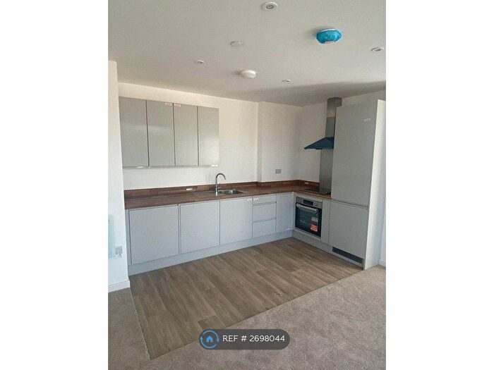 1 Bedroom Flat To Rent In Lansdowne Hill, London, SE27