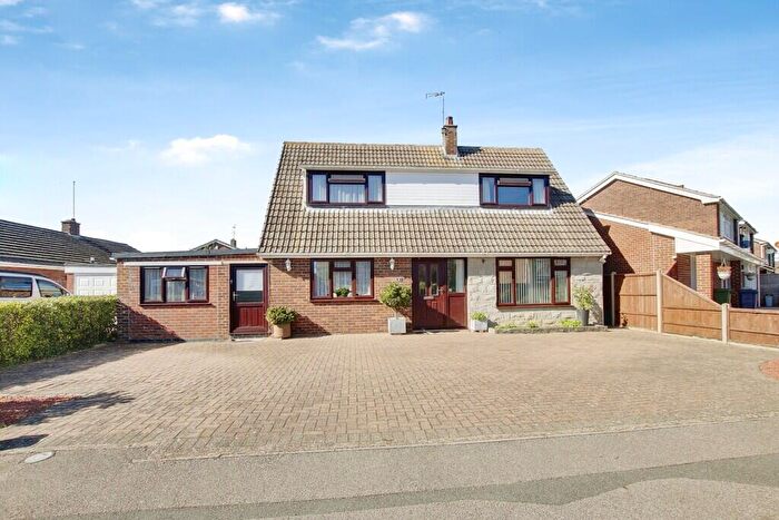 3 Bedroom Chalet For Sale In Birchwood Avenue, March, PE15