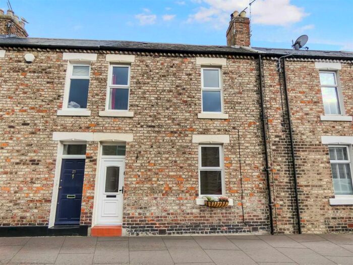 Houses for sale & to rent in NE30 4ED, Middle Street, Tynemouth North