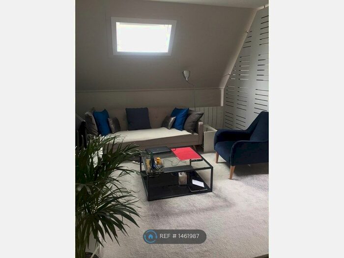 Studio To Rent In Lawrie Park Road, London, SE26