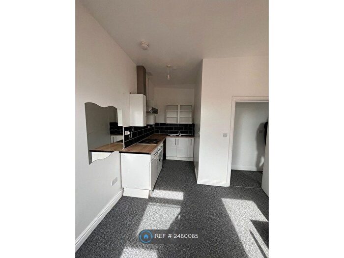 2 Bedroom Flat To Rent In Beaufort Street, Ebbw Vale, NP23