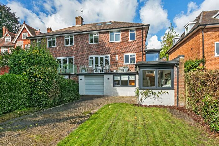 4 Bedroom Semi-detached House For Sale In Kingsgate Road, Winchester, SO23