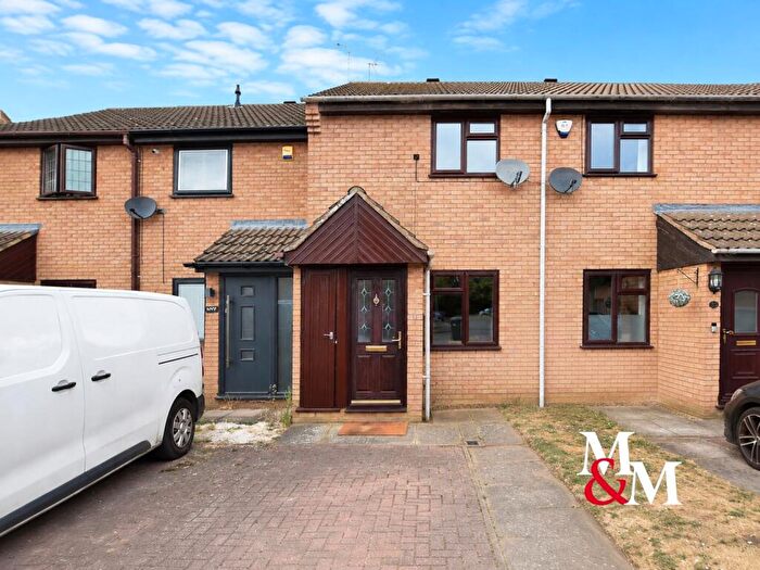 2 Bedroom Terraced House To Rent In Cutlers Way, LU7