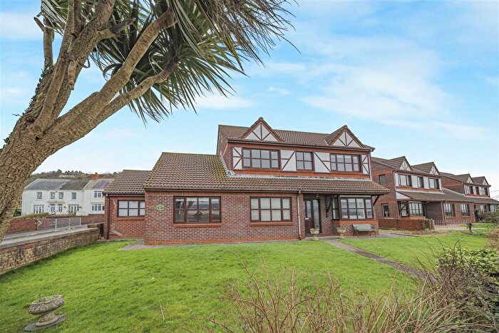 4 Bedroom Detached House For Sale In Greenacres, Penclawdd, Swansea, SA4