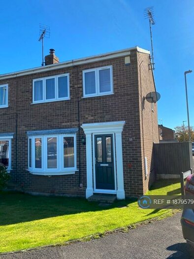 3 Bedroom Semi-Detached House To Rent In Hamilton Drive, Mansfield, NG20