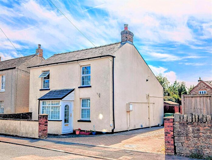 3 Bedroom Detached House For Sale In Campbell Road, Broadwell, Coleford, GL16
