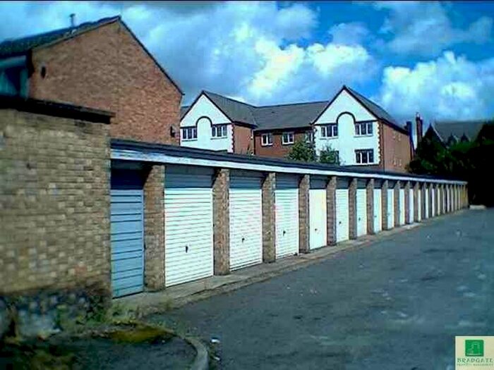 Garage / Parking To Rent In Garage(), Fosse Road South Area, Leicester, LE3