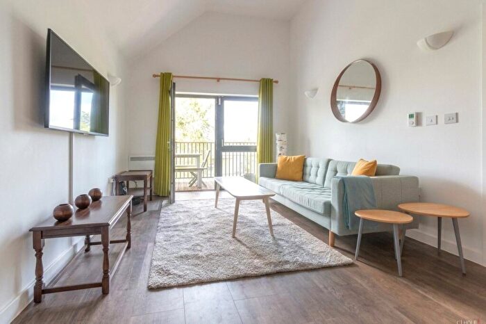 1 Bedroom Apartment To Rent In Roman Way, Hanham, Bristol, BS15