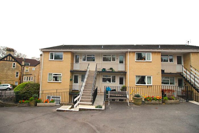 2 Bedroom Flat To Rent In St. Stephens Court, Bath, BA1