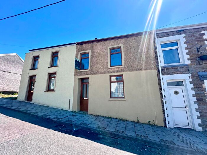 3 Bedroom Terraced House For Sale In Gwaun-Bant, Pontycymer, Bridgend, CF32