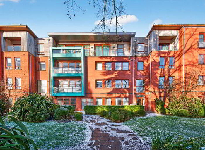 3 Bedroom Apartments For Sale In Apt, Malone Square, Belfast, BT9