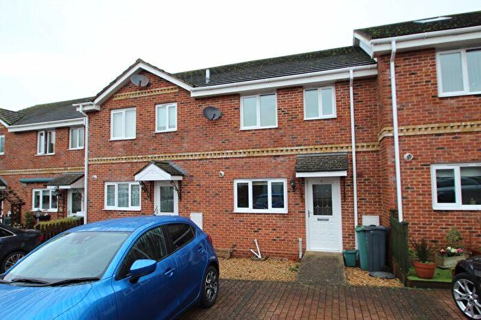 3 Bedroom Terraced House To Rent In Pumphouse Lane, East Cowes, PO32
