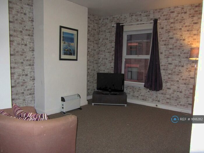 1 Bedroom Flat To Rent In Watlands View, Newcastle, ST5
