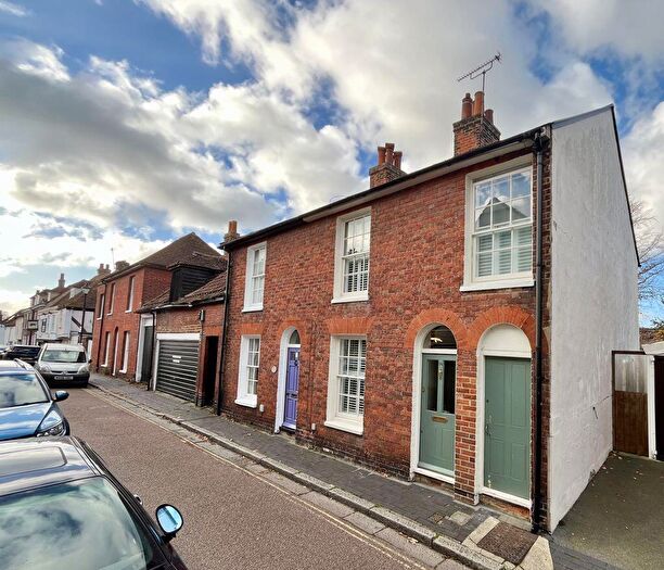 2 Bedroom End Of Terrace House For Sale In Fisher Street, Sandwich, CT13