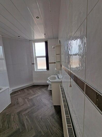 2 Bedroom Flat To Rent In South View, Newcastle Upon Tyne, NE13