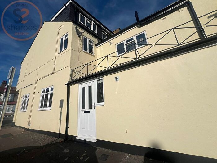 1 Bedroom Flat To Rent In Kingston Road, London, SW20