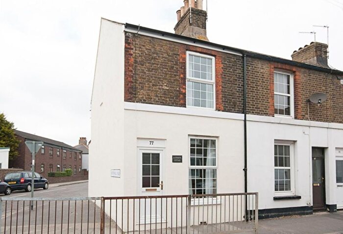 2 Bedroom End Of Terrace House To Rent In Western Road, Deal, Kent, CT14