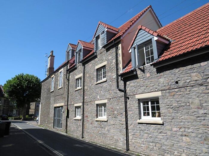 2 Bedroom End Of Terrace House To Rent In Totterdown, Cemetery Road, BS4