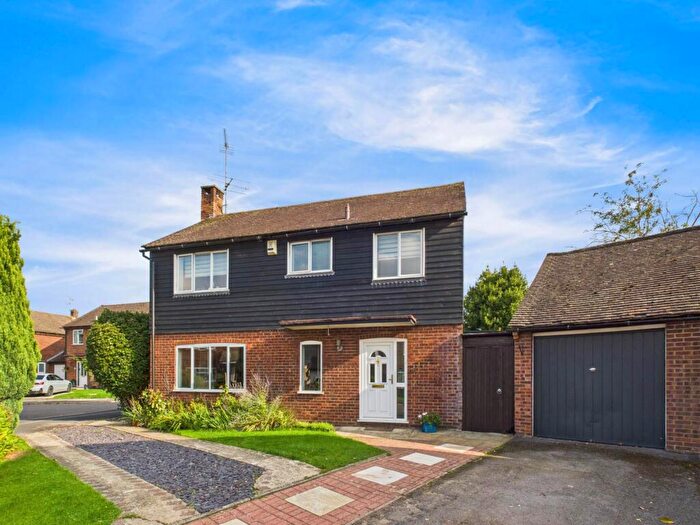 4 Bedroom Detached House For Sale In Ligo Avenue, Stoke Mandeville, HP22