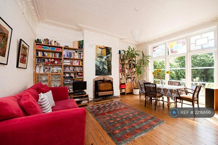 2 Bedroom Flat To Rent In Crouch Hall Road, London, N8