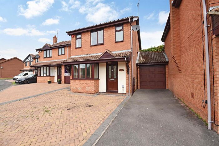 3 Bedroom Detached House To Rent In Charnwood Road, Corby, NN17