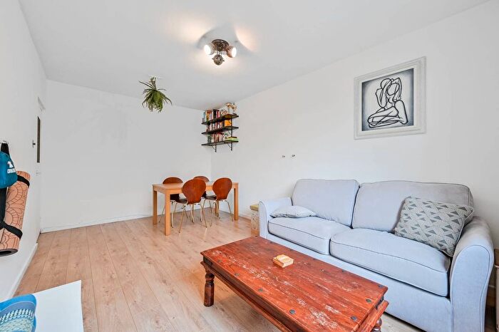 1 Bedroom Flat To Rent In George Loveless House, Diss Street, Columbia Road, London, E2