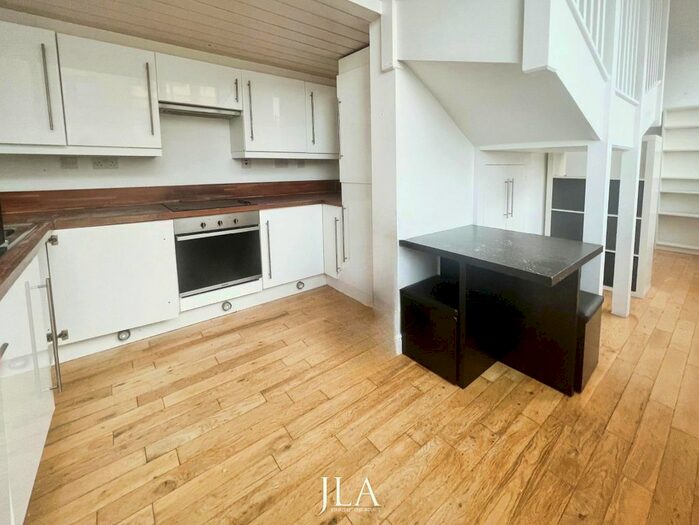 2 Bedroom Flat To Rent In Flat, The Exchange, Lee Street, Leicester, LE1