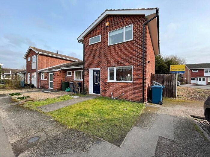 3 Bedroom Semi-Detached House To Rent In Nearsby Drive, West Bridgford, NG2