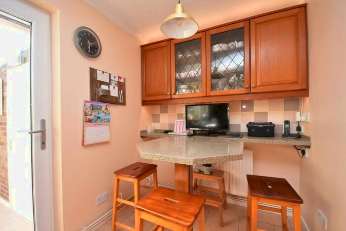 3 Bedroom Detached Bungalow For Sale In Uphill Close, Sully, CF64