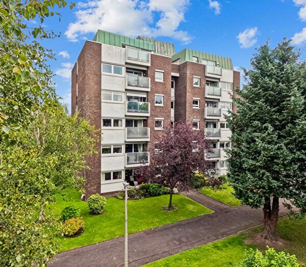 3 Bedroom Flat For Sale In Lanton Road, Flat /, Newlands, Glasgow, G43