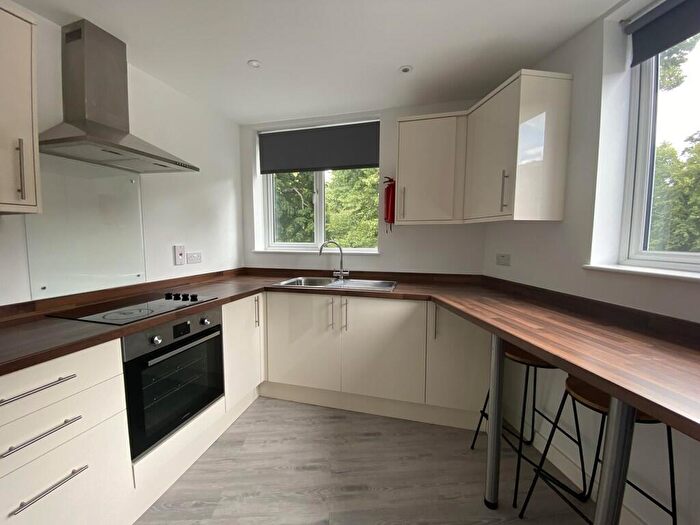 3 Bedroom Apartment To Rent In Pound Tree Road, SO14