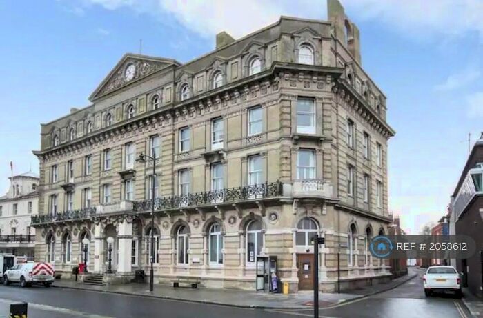 2 Bedroom Flat To Rent In Quayside Court, Harwich, CO12