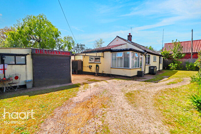 2 Bedroom Detached Bungalow For Sale In Thorpe Road, Southrepps, NR11