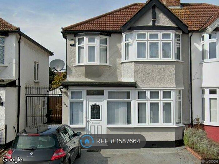 3 Bedroom Semi-Detached House To Rent In Carlton Road, Romford, RM2