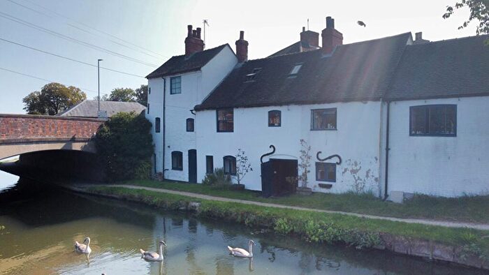4 Bedroom Semi-Detached House For Sale In Canal Bank, Shardlow, Derby, Derbyshire, DE72