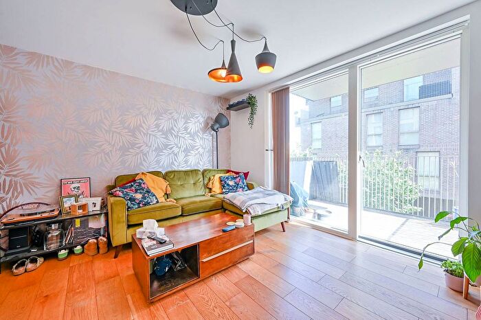 1 Bedroom Flat To Rent In Durham Wharf Drive, Brentford, TW8