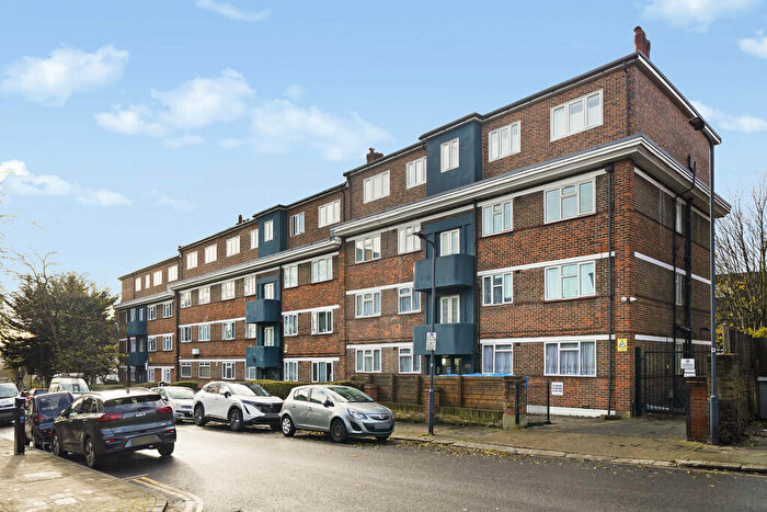 1 Bedroom Flat For Sale In Nicoll Road, London, NW10