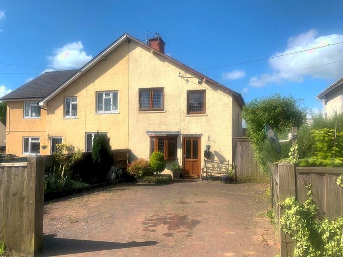 3 Bedroom Semi-Detached House For Sale In Sunnyside, Awliscombe, EX14