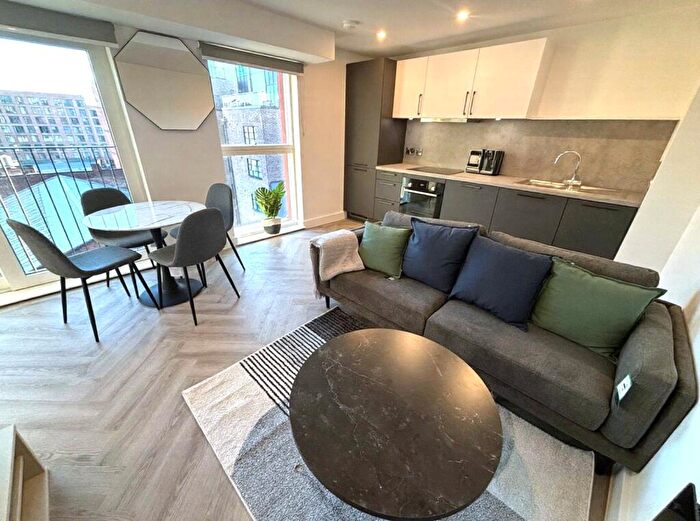 1 Bedroom Apartment To Rent In Chapmans Yard, Upper Gough Street, Birmingham, B1