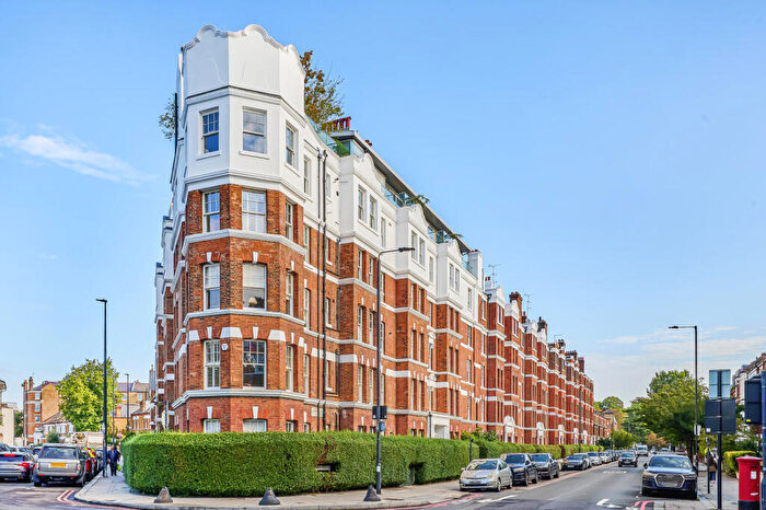 3 Bedroom Apartment For Sale In Cambridge Road, London, SW11