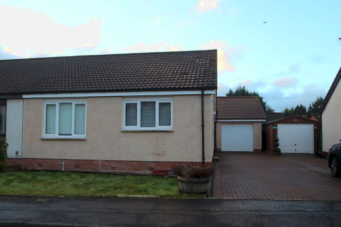2 Bedroom House To Rent In Meadowbank Street, Falkirk, FK2