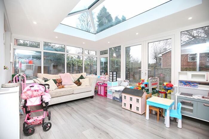 4 Bedroom Detached House For Sale In Loughshaw, Wilnecote, Tamworth, B77
