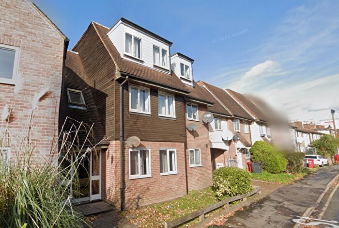 1 Bedroom Apartment For Sale In Park Street, Slough, SL1