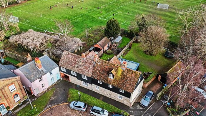 5 Bedroom Semi-Detached House For Sale In Abbey Place, Faversham, Kent, ME13