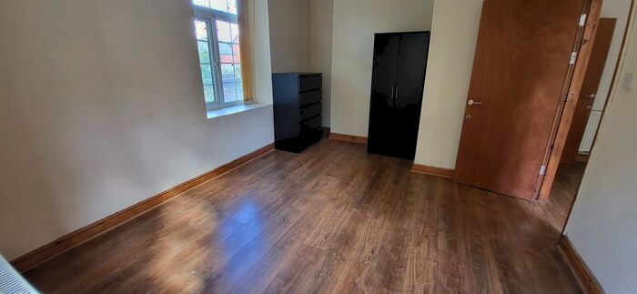 1 Bedroom Flat To Rent In Chapman Street, Gorton, Manchester, M18