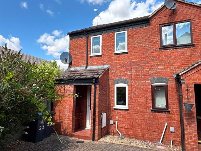 2 Bedroom End Of Terrace House To Rent In The Orchard, Lower Quinton, CV37