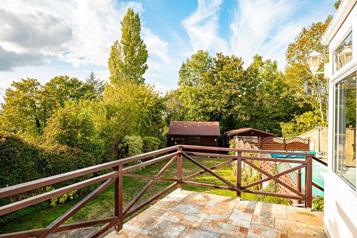 2 Bedroom Detached Bungalow For Sale In Queens Road, Benfleet, SS7