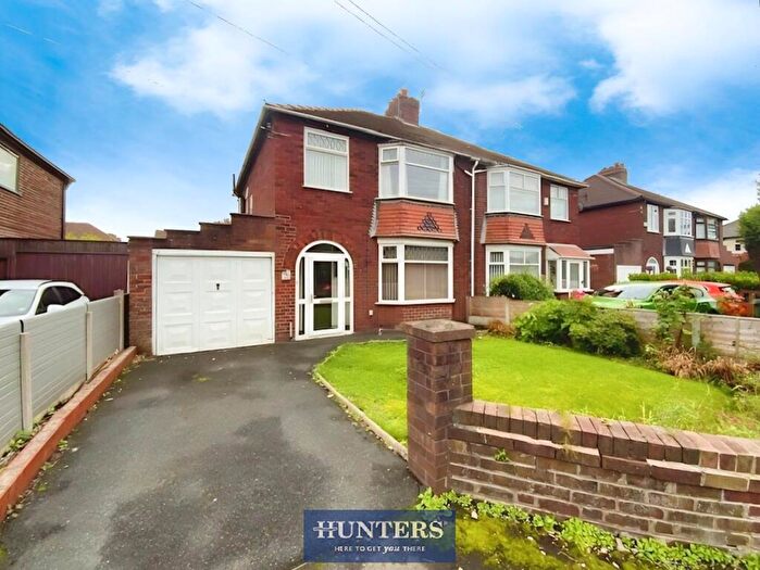 3 Bedroom Semi-Detached House For Sale In Cheetham Hill Road, Dukinfield, Cheshire, SK16