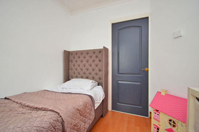 3 Bedroom Terraced House To Rent In Wilmington Gardens, Barking, IG11