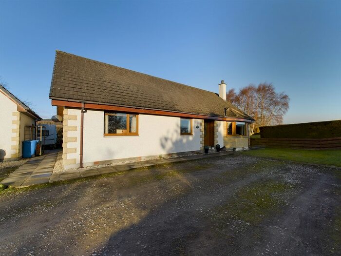 3 Bedroom Detached Bungalow For Sale In Newmore, Invergordon, IV18